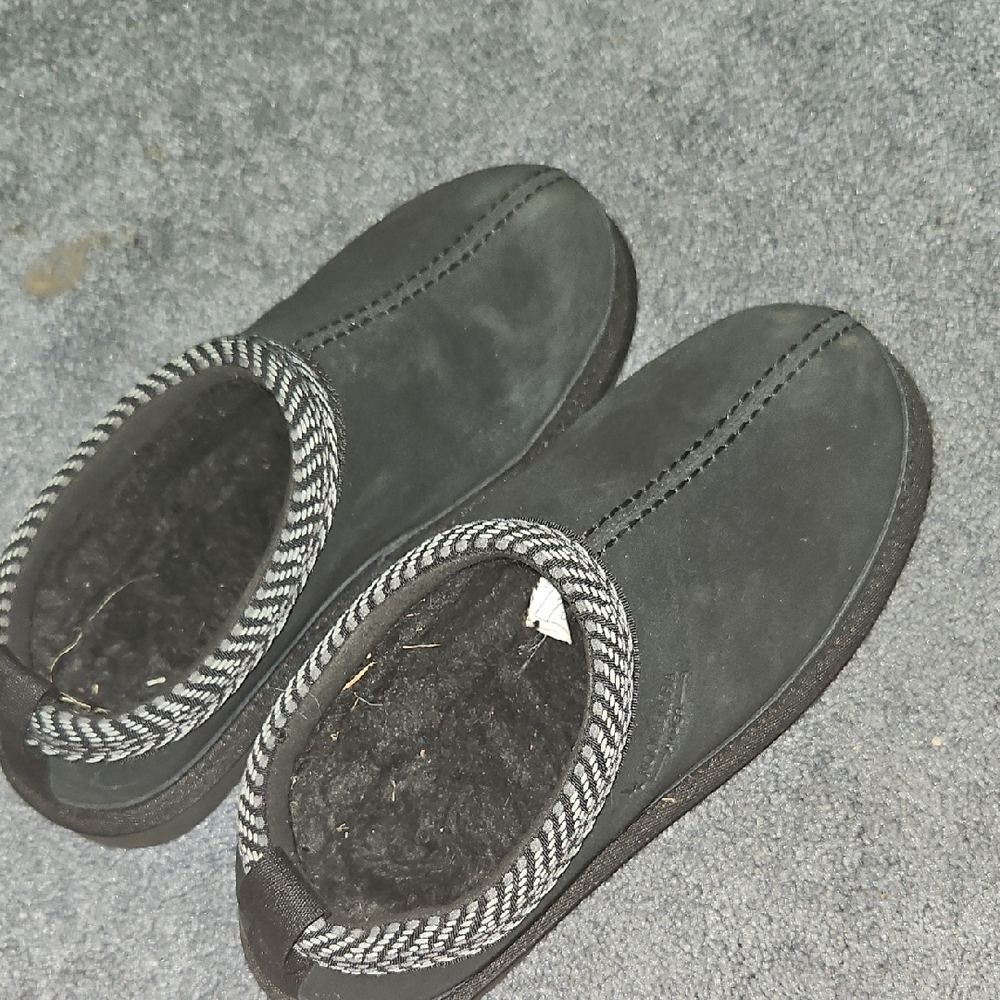 Koolaburra Uggs Size 7